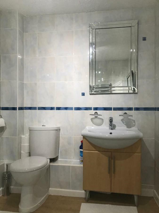 הוילה אמנפורד Valley View / Gwel Y Cwm מראה חיצוני תמונה